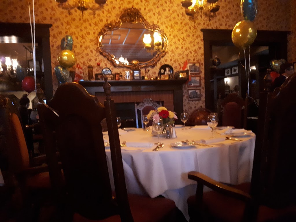 The Olde School Restaurant | 687 Powerline Rd, Brantford, ON N3V 0A4, Canada | Phone: (519) 753-3131