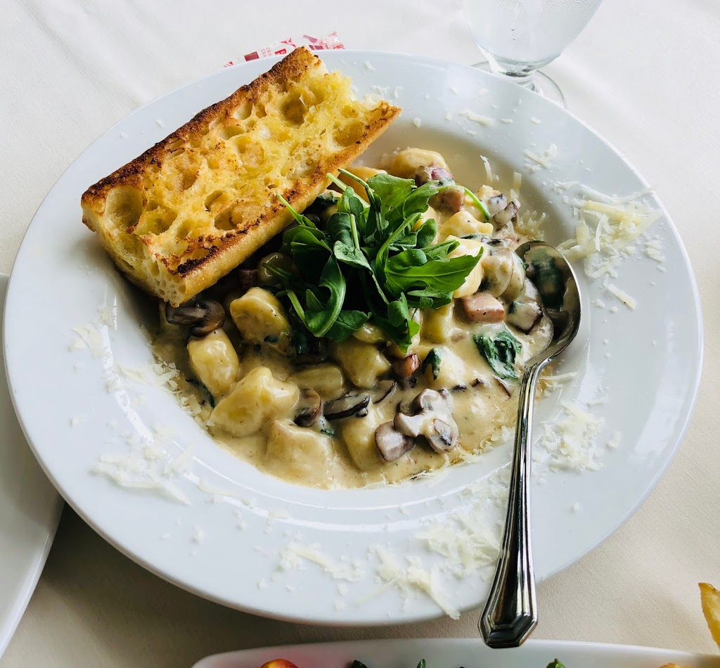Queenston Heights Restaurant | 14184 Niagara Pkwy, Niagara-on-the-Lake, ON L0S 1J0, Canada | Phone: (905) 262-4276