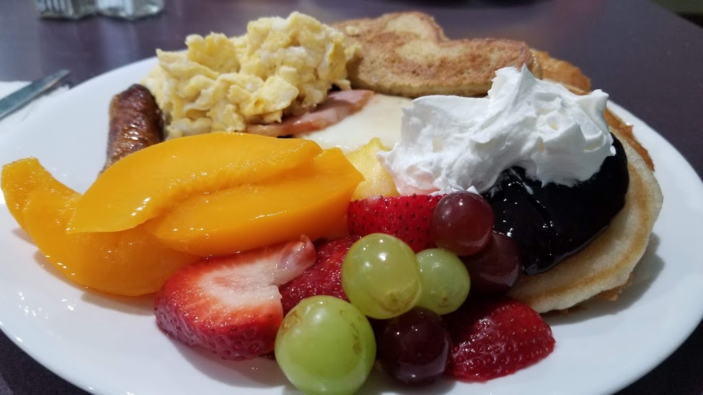 Carols Catering & Cafe | 820 N Service Rd, Bushell Park, SK S0H 0N0, Canada | Phone: (306) 692-9300