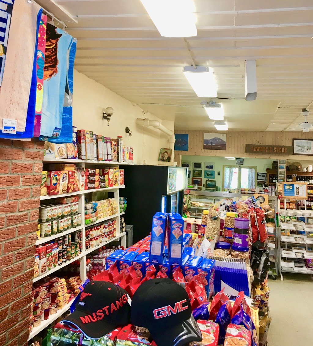 Jewetts General Store / Magasin général Jewett | 3 Chemin George-R.-Jewett, Mansonville, QC J0E 1X0, Canada | Phone: (450) 292-5245