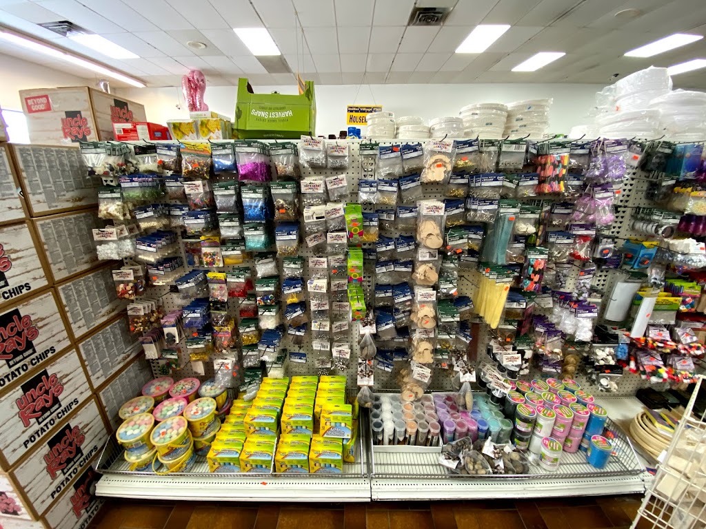 Dollar Village Plus | 416 Kerr St, Oakville, ON L6K 3C1, Canada | Phone: (905) 849-5741