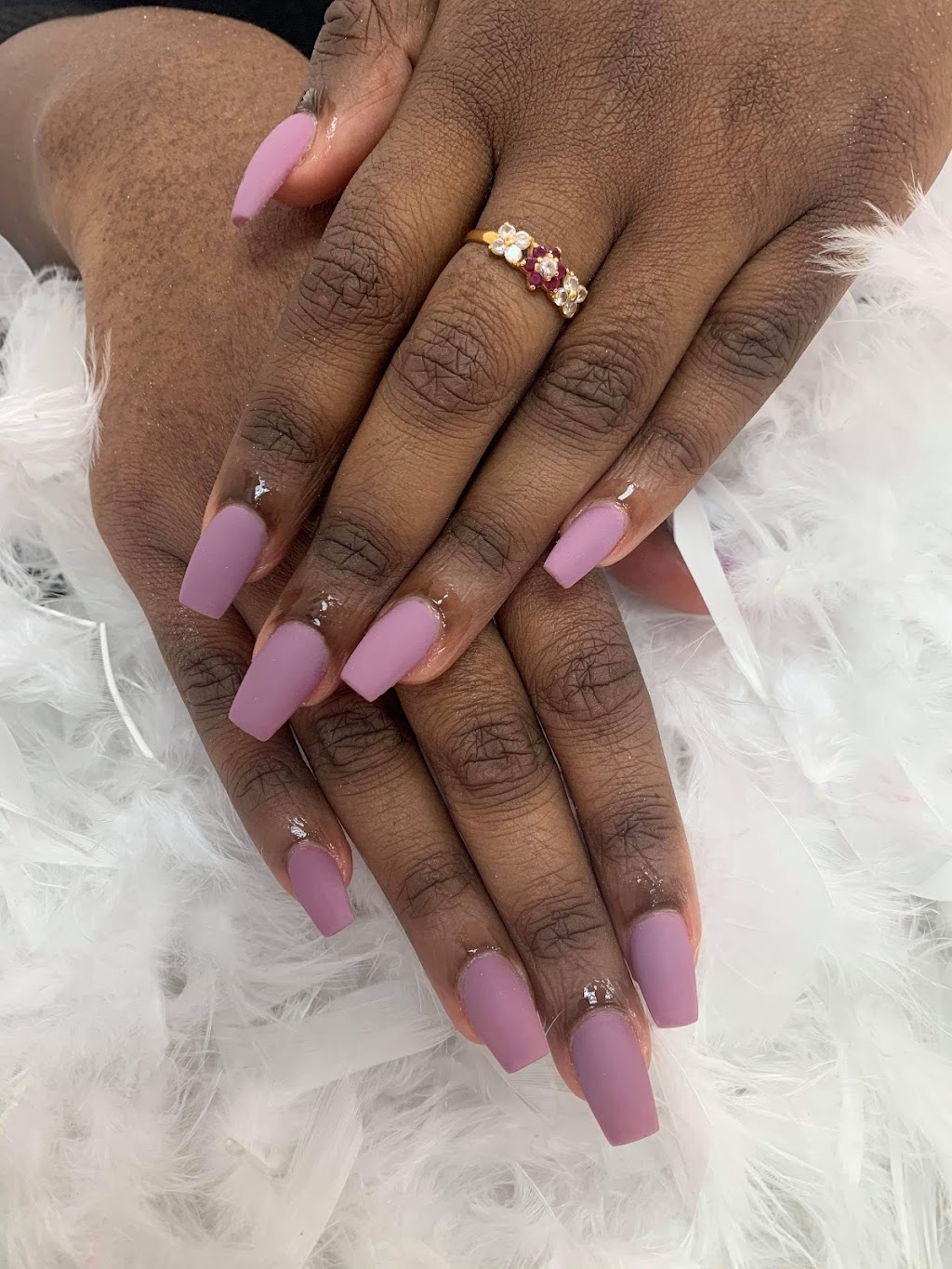 THE NAIL LOUNGE & BEAUTY BAR | 570 Longworth Ave, Bowmanville, ON L1C 0H4, Canada | Phone: (905) 697-0999