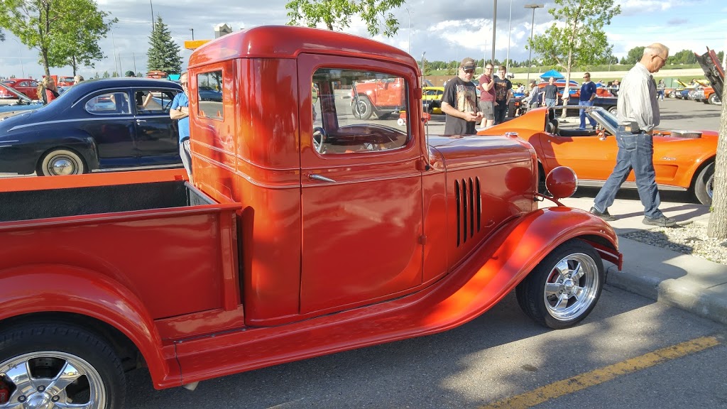 A&W Canada | 80 Glendeer Cir SE, Calgary, AB T2H 2Z7, Canada | Phone: (403) 252-0352