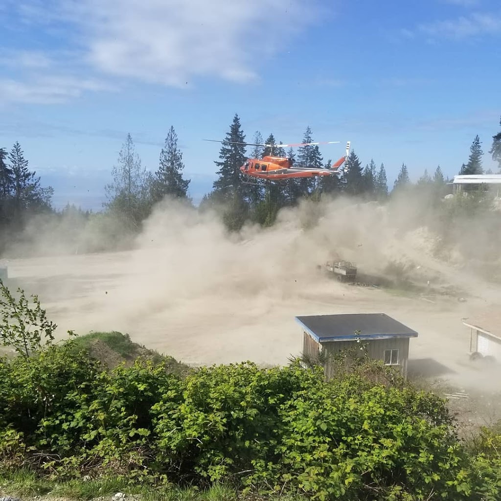 The Squamish Shred Shuttle | 1575 Pemberton Avenue Bay 2 Box 1489, Squamish, BC V0N 1T0, Canada | Phone: (778) 266-7473