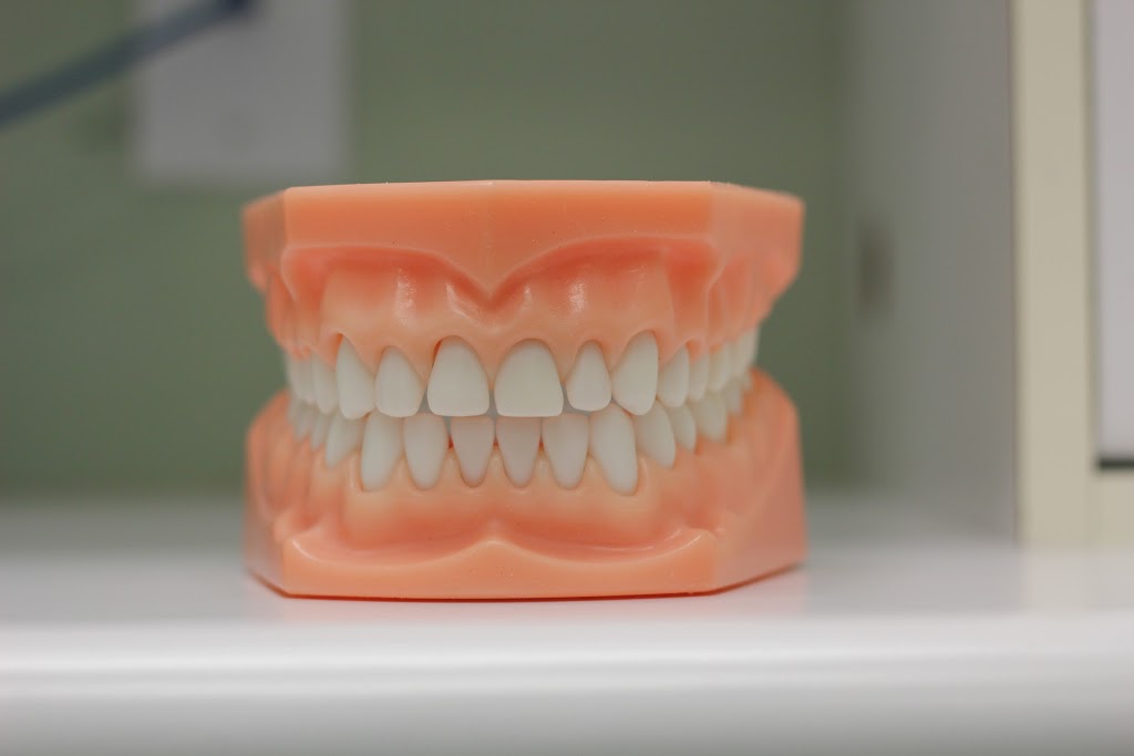 Richmond Dental Clinic | 9206 Yonge St, Richmond Hill, ON L4C 7A2, Canada | Phone: (905) 731-6222
