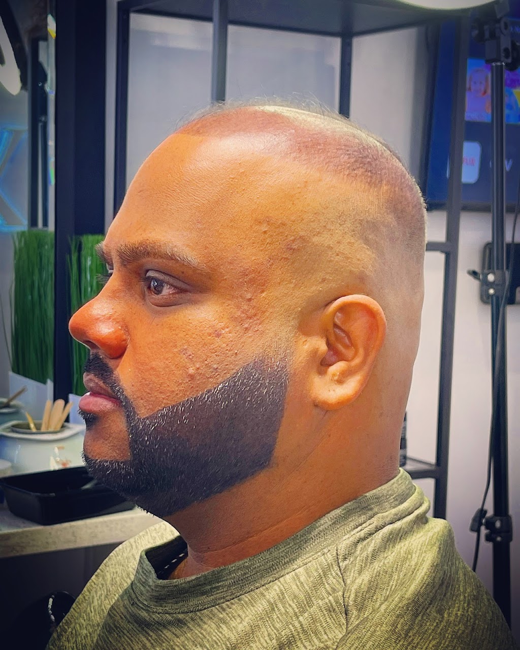 Beards & Co. Ltd. | 1193 Birchmount Rd, Scarborough, ON M1P 2C1, Canada | Phone: (416) 550-8038