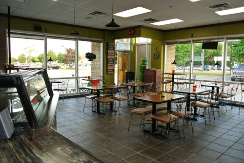 Toma La - The Portuguese Pit Stop | 1550 Upper James St #21, Hamilton, ON L9B 1J5, Canada | Phone: (905) 527-8662