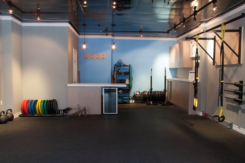 Thrive Fit | 2461 Queen St E, Toronto, ON M4E 1H8, Canada | Phone: (416) 792-0707
