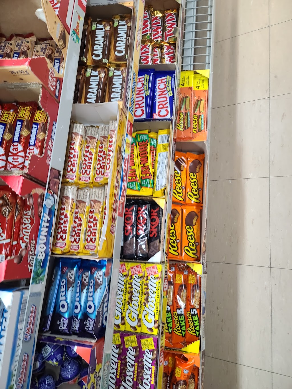 Daisy Mart | 157 Bridge St W, Belleville, ON K8P 1J8, Canada | Phone: (613) 969-1865
