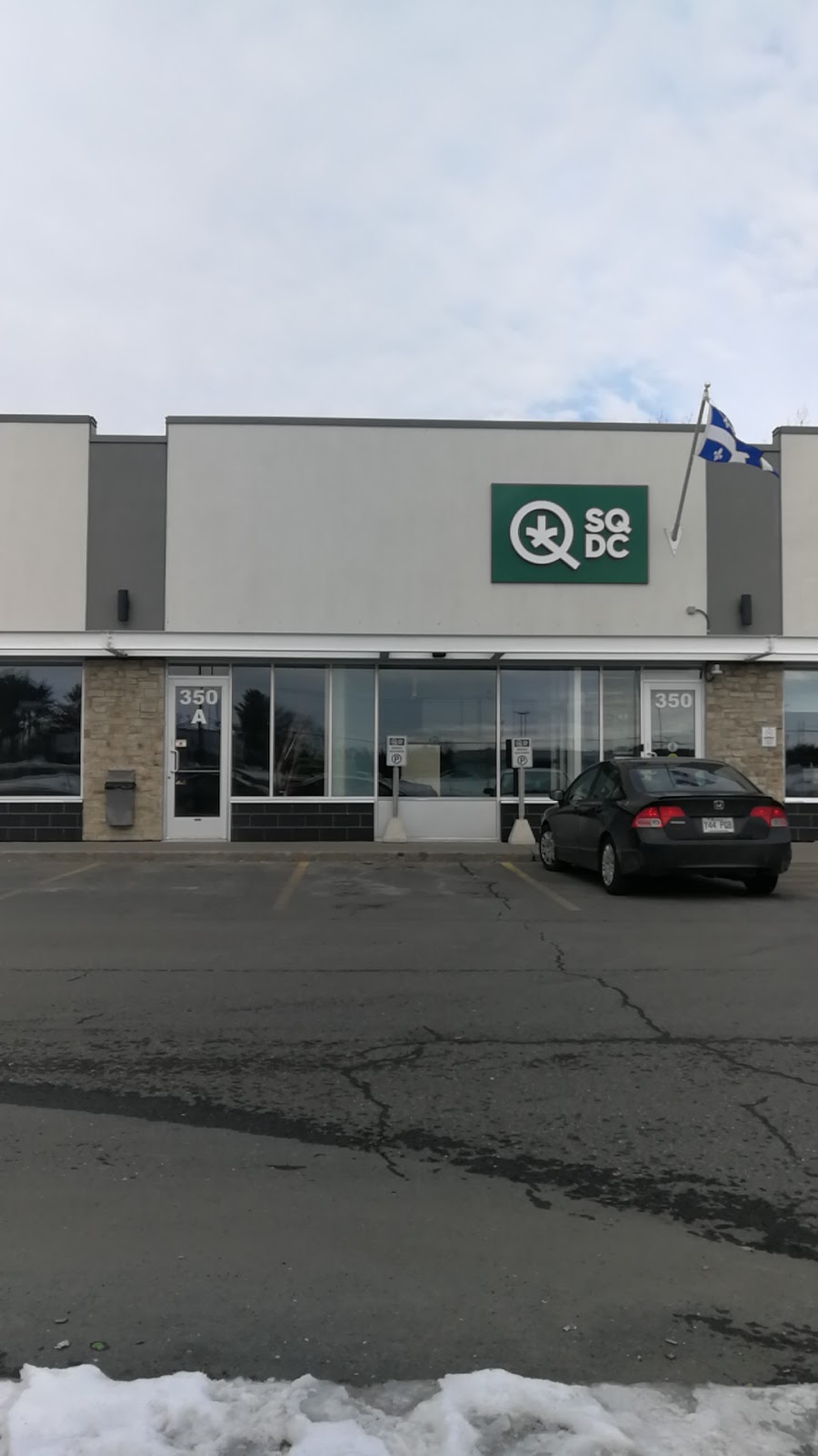 SQDC | 350 Boulevard Poliquin, Sorel-Tracy, QC J3P 0G4, Canada | Phone: (450) 908-8004