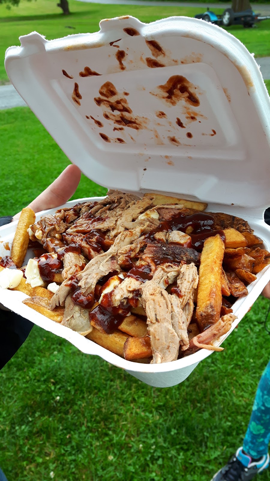 Smoking Boys Chip Truck | 563 Burnt Hills Rd, Battersea, ON K0H 1H0, Canada | Phone: (613) 329-3527