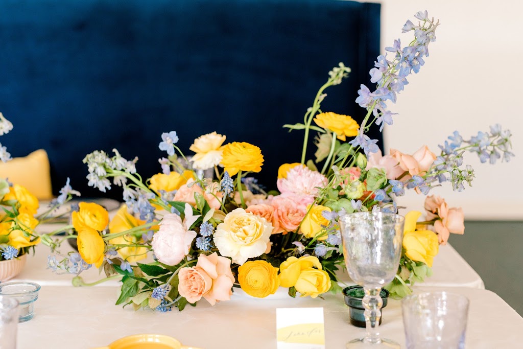 Foxglove Studio | 915 9 Ave SE, Calgary, AB T2G 0S5, Canada | Phone: (587) 206-1378
