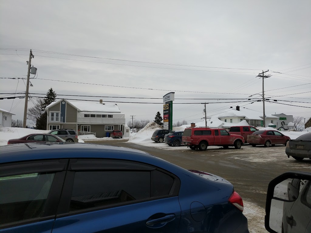 Coop St-Pamphile | 12 Rue Principale, Saint-Pamphile, QC G0R 3X0, Canada | Phone: (418) 356-3373