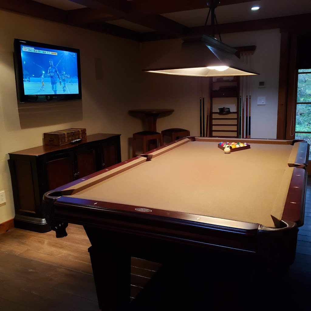Headwaters Lodge at Eagle Ranch Resort | 9581 Eagle Ranch Trail, Invermere, BC V0A 1K3, Canada | Phone: (250) 342-0562