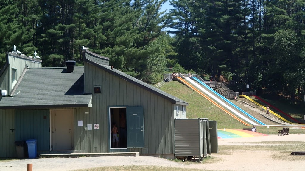 Centre touristique du Lac-Simon | 1216 Rue Principale, Duhamel, QC J0V 1G0, Canada | Phone: (800) 665-6527