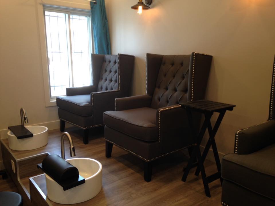 Girouette Coiffure & Spa | 715 Chemin Bord-du-Lac, Dorval, QC H9S 2B9, Canada | Phone: (514) 631-5995