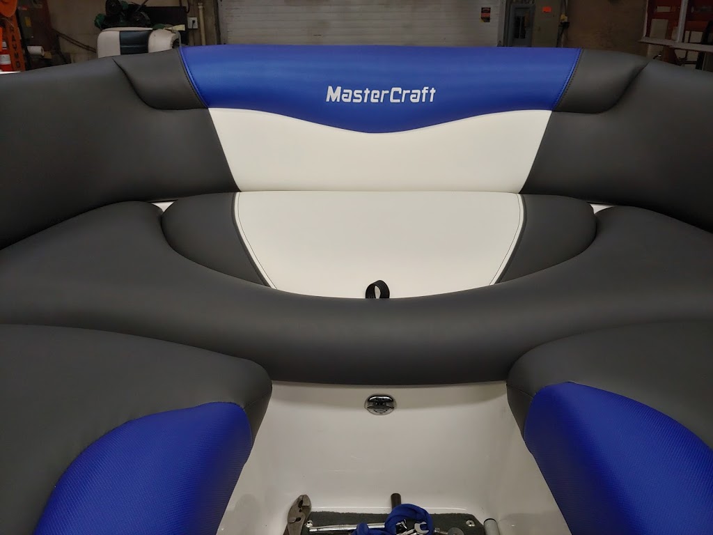 Rons Custom Upholstery | 21-1500 Regent Ave W, Winnipeg, MB R2C 3A8, Canada | Phone: (204) 663-8734