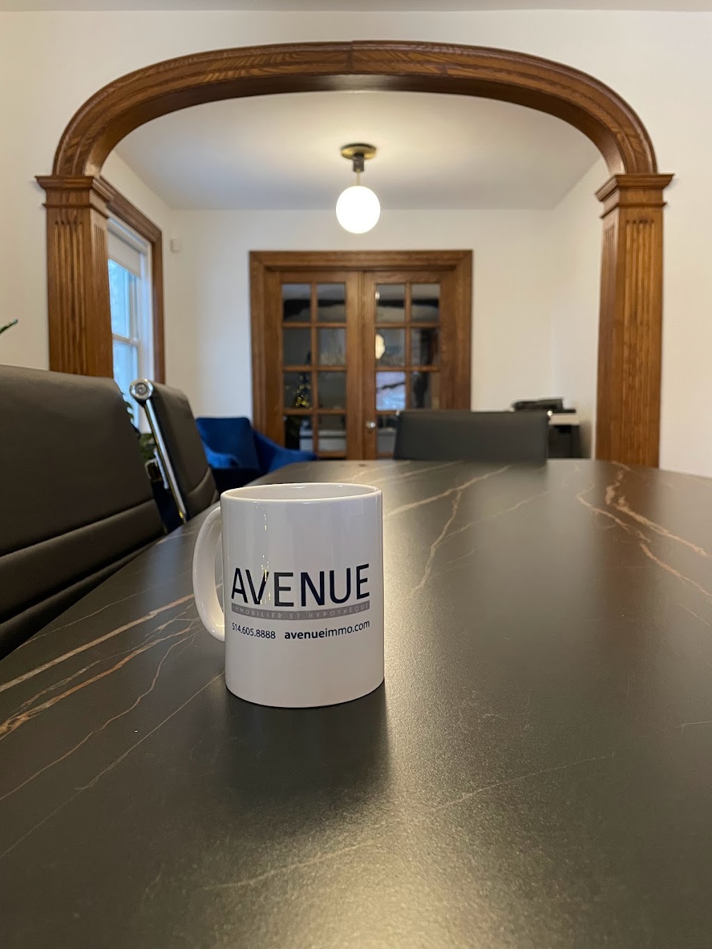 Avenue Immobilier et Hypothèque - Saint-Lambert | 384 Av Victoria, Saint-Lambert, QC J4P 2H8, Canada | Phone: (514) 605-8888