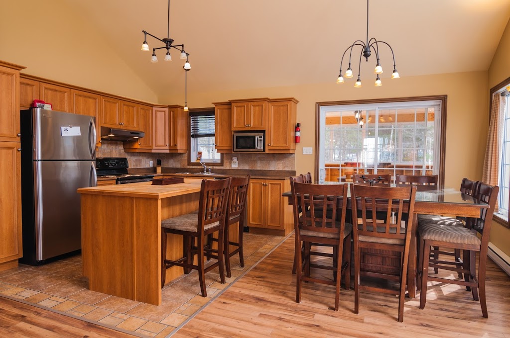 Domaine Des Montagnais (Le) | 203 Chemin de la Fôret Enchantée, Val-Racine, QC G0Y 1E1, Canada | Phone: (877) 657-4720