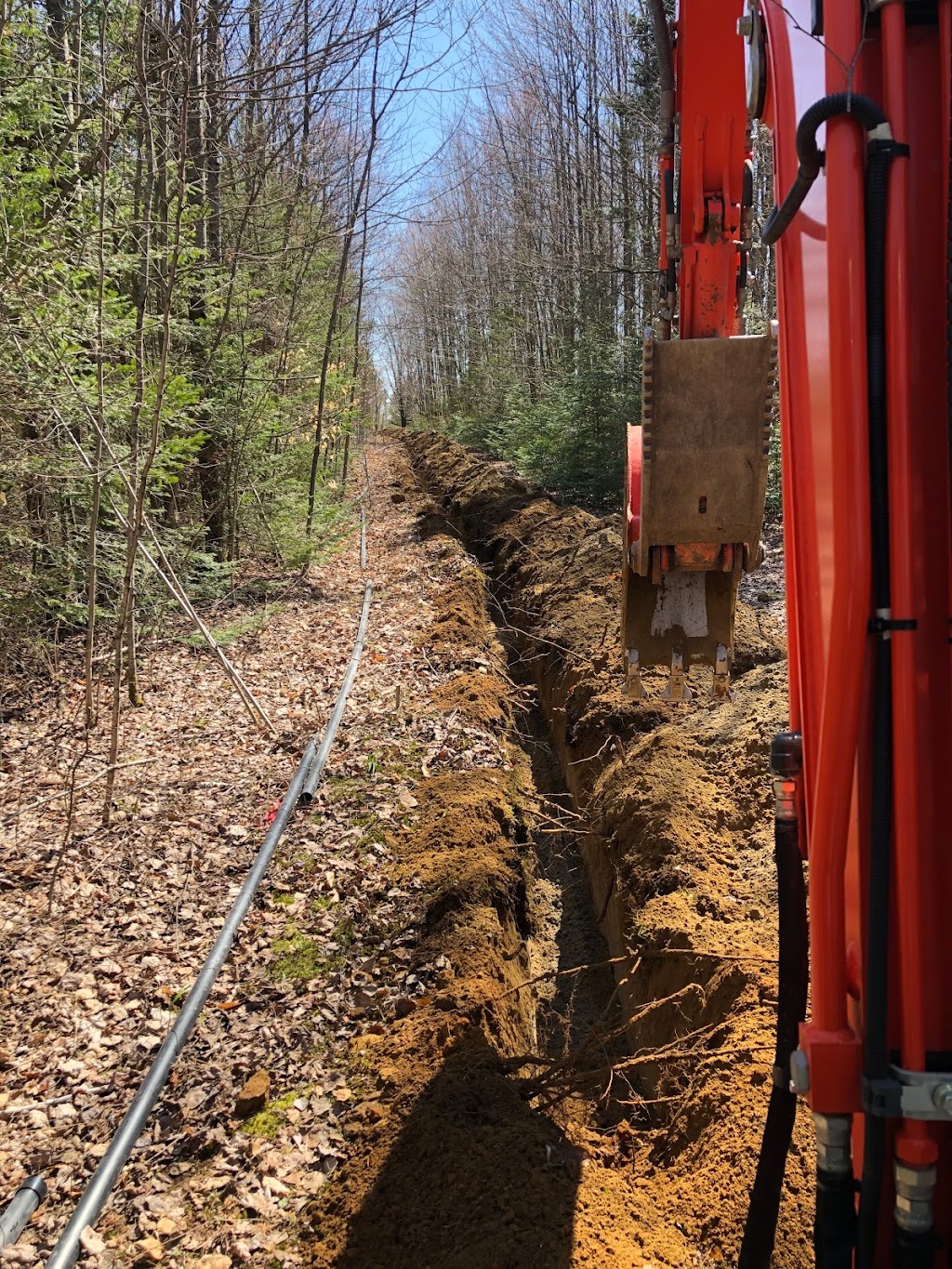 Mini Excavation GD3 Inc. | 796 4e Rang Est 796, Chemin du 4e Rang Est Acton Vale, Qc J0H-1A0 De la Route 139 faire 8,5/Km À gauche Au limite de Ste-Christine) Pas se, fier aux numéros Civique, Acton Vale, QC J0H 1A0, Canada | Phone: (450) 230-7645