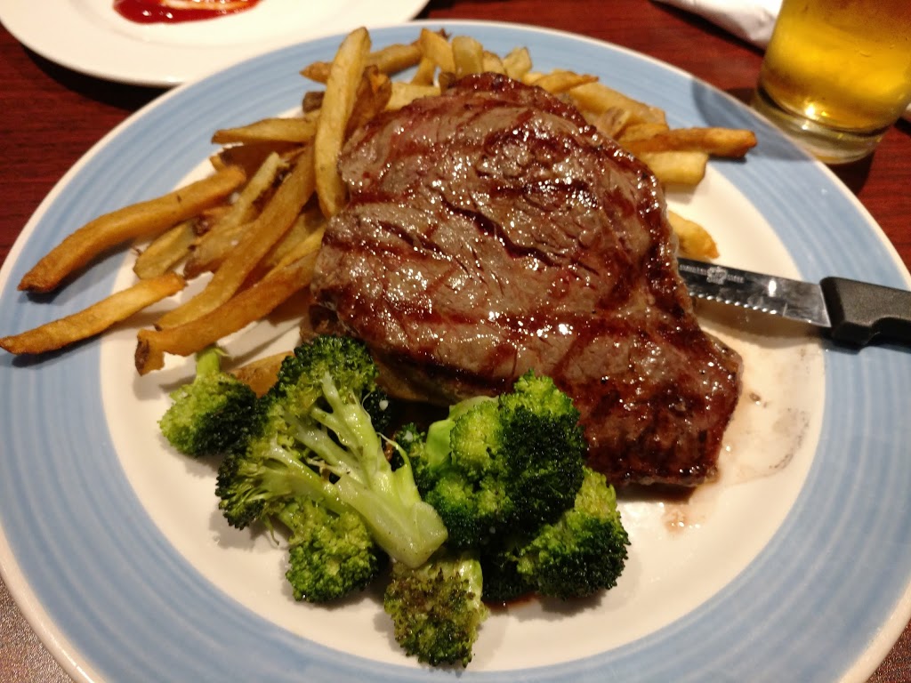 Don Cherrys Sports Grill | 7389 Lundys Ln, Niagara Falls, ON L2H 2W9, Canada | Phone: (905) 356-6119