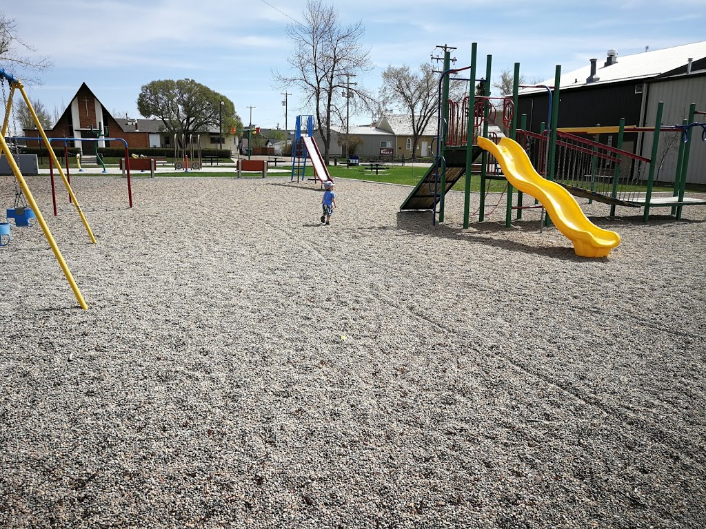 Carstairs Splash Park | 302 11 Ave N, Carstairs, AB T0M 0N0, Canada