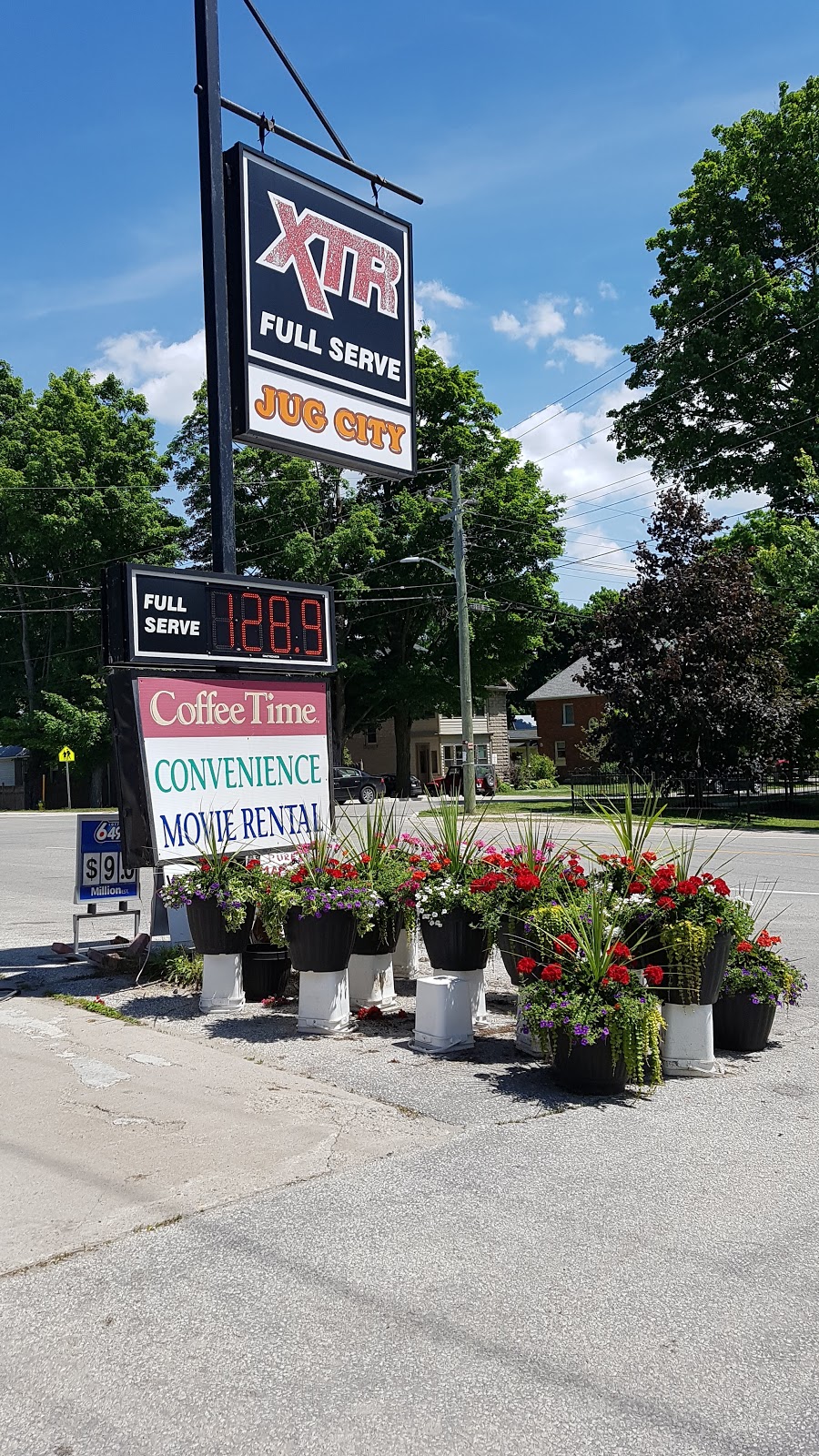 Jug City | 2 Louisa St, Creemore, ON L0M 1G0, Canada | Phone: (705) 466-2025