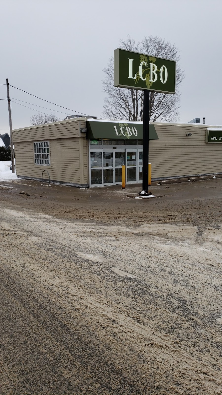 LCBO | 13 Albert St, Coboconk, ON K0M 1K0, Canada | Phone: (705) 454-3992