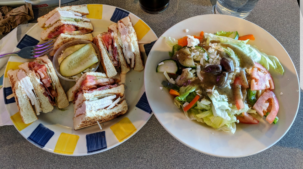 Wimpys Diner | 65 Rylander Blvd, Scarborough, ON M1B 5M5, Canada | Phone: (416) 282-6857