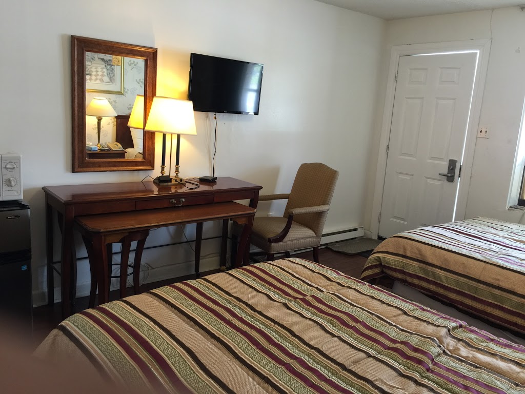 Stardust Motel | 2965 Carling Ave, Ottawa, ON K2B 7J9, Canada | Phone: (613) 828-2748