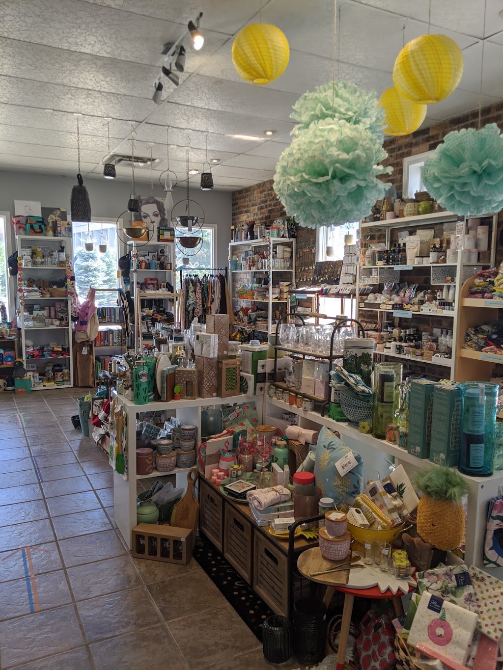 Gifted Waterloo | 181 Park St, Waterloo, ON N2L 1Y7, Canada | Phone: (519) 208-4438