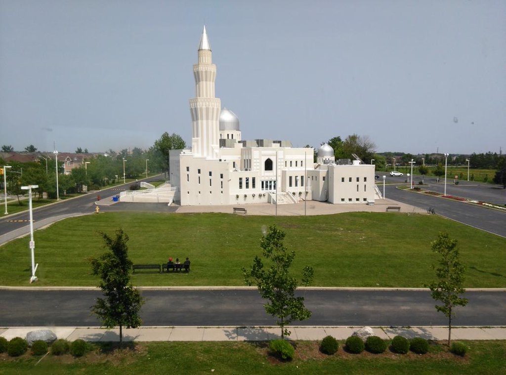 Aiwan Tahir | 10610 Jane St, Maple, ON L6A 3A2, Canada | Phone: (905) 303-4000