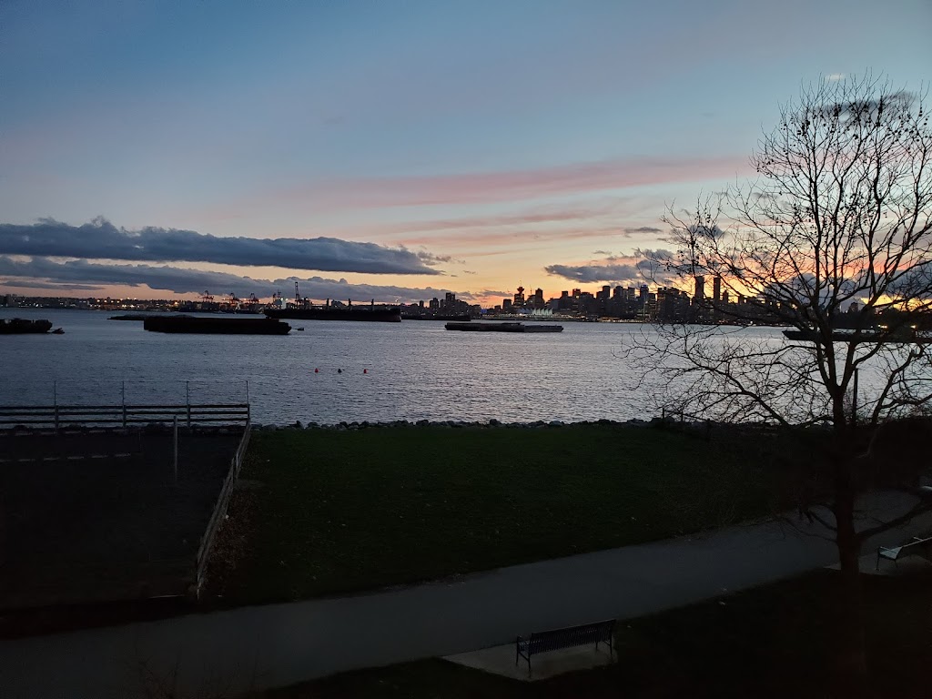 Dumont & Company Accounting Ltd. | 889 Harbourside Dr #200, North Vancouver, BC V7P 3S1, Canada | Phone: (604) 998-1919