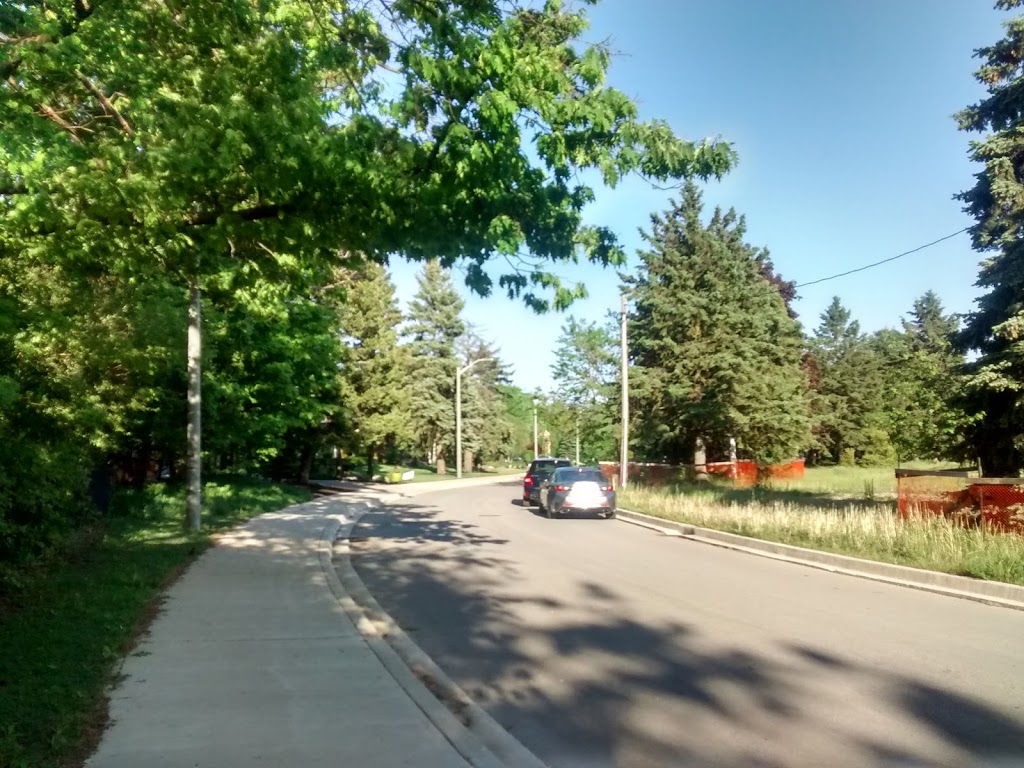 Orchard Park | 2255 Sutton Dr, Burlington, ON L7L 7K3, Canada | Phone: (905) 335-7738