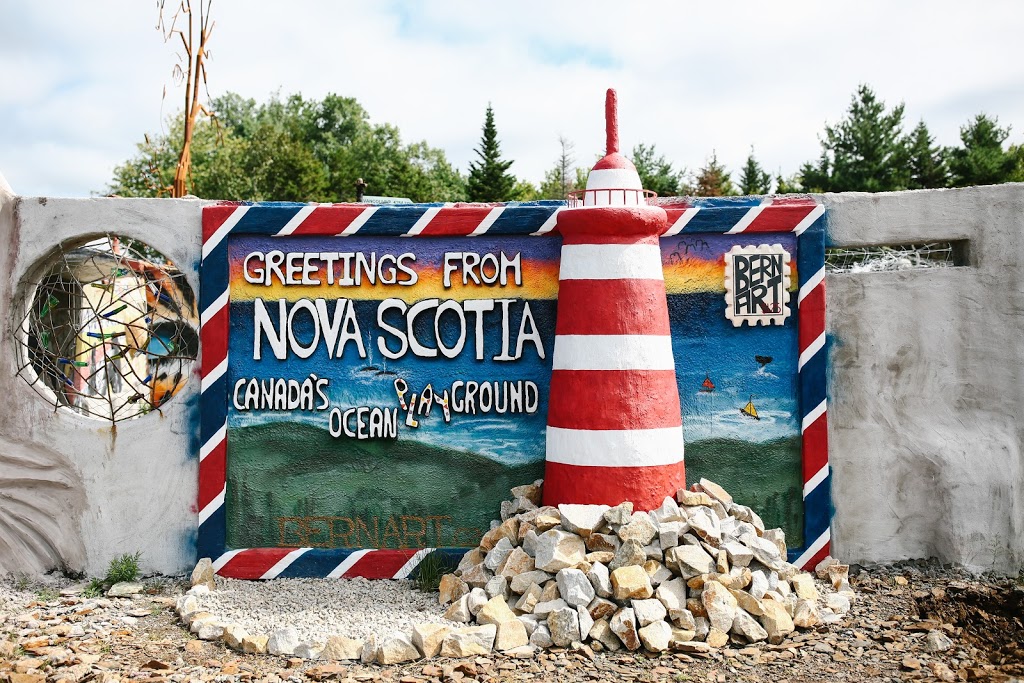 BernArt .... be aMAZEd! | 1136 NS-325, Blockhouse, NS B0J 1E0, Canada | Phone: (902) 553-0790