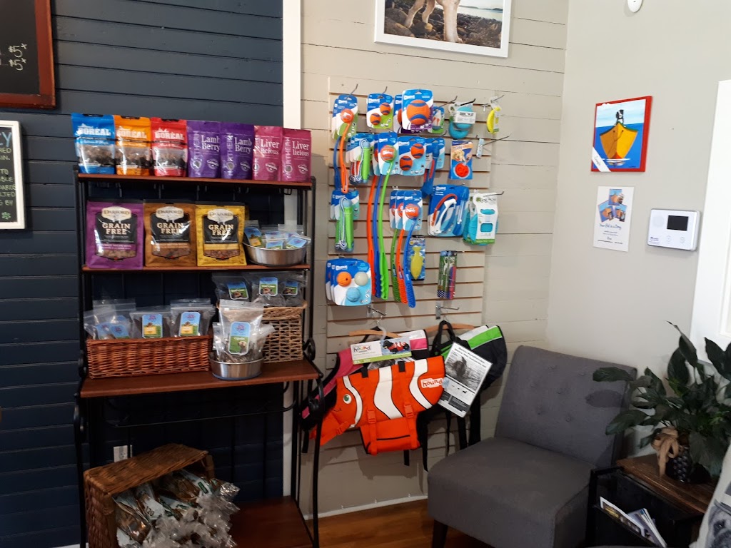 Dog Shop Bathouse & Boutique the | 492 Main St, Mahone Bay, NS B0J 2E0, Canada | Phone: (902) 624-1018