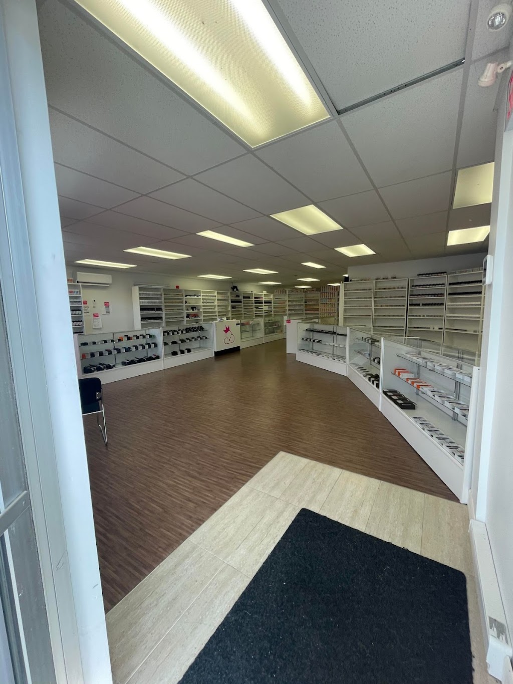 Popavape SuperCentre Chambly | Article pour Vapoteur | Vape Shop | 2249 Av. Bourgogne, Chambly, QC J3L 1Z9, Canada | Phone: (450) 447-5141