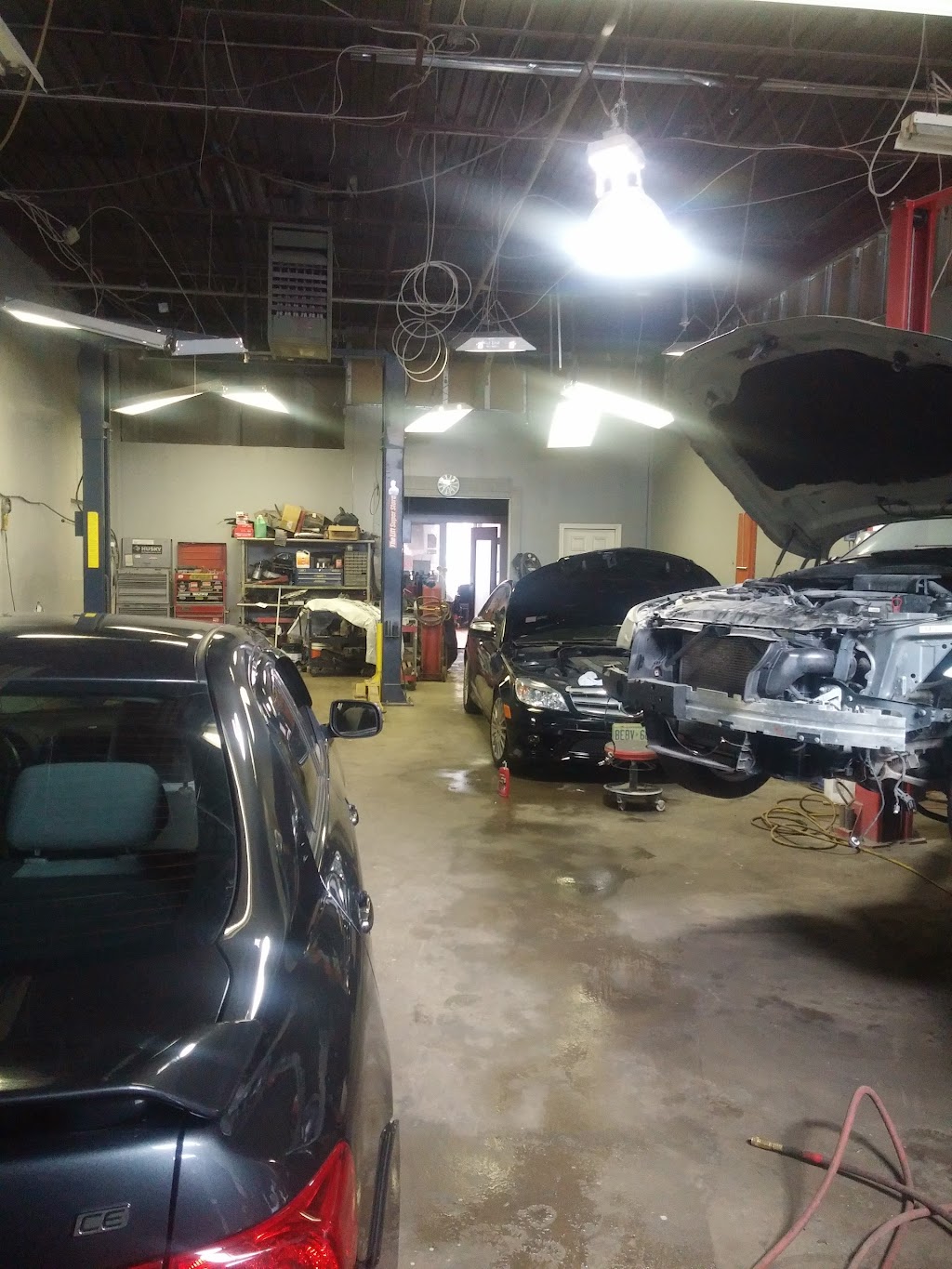 United Auto Touch | 1120 Bellamy Rd N #5, Scarborough, ON M1H 1H3, Canada | Phone: (647) 748-2748