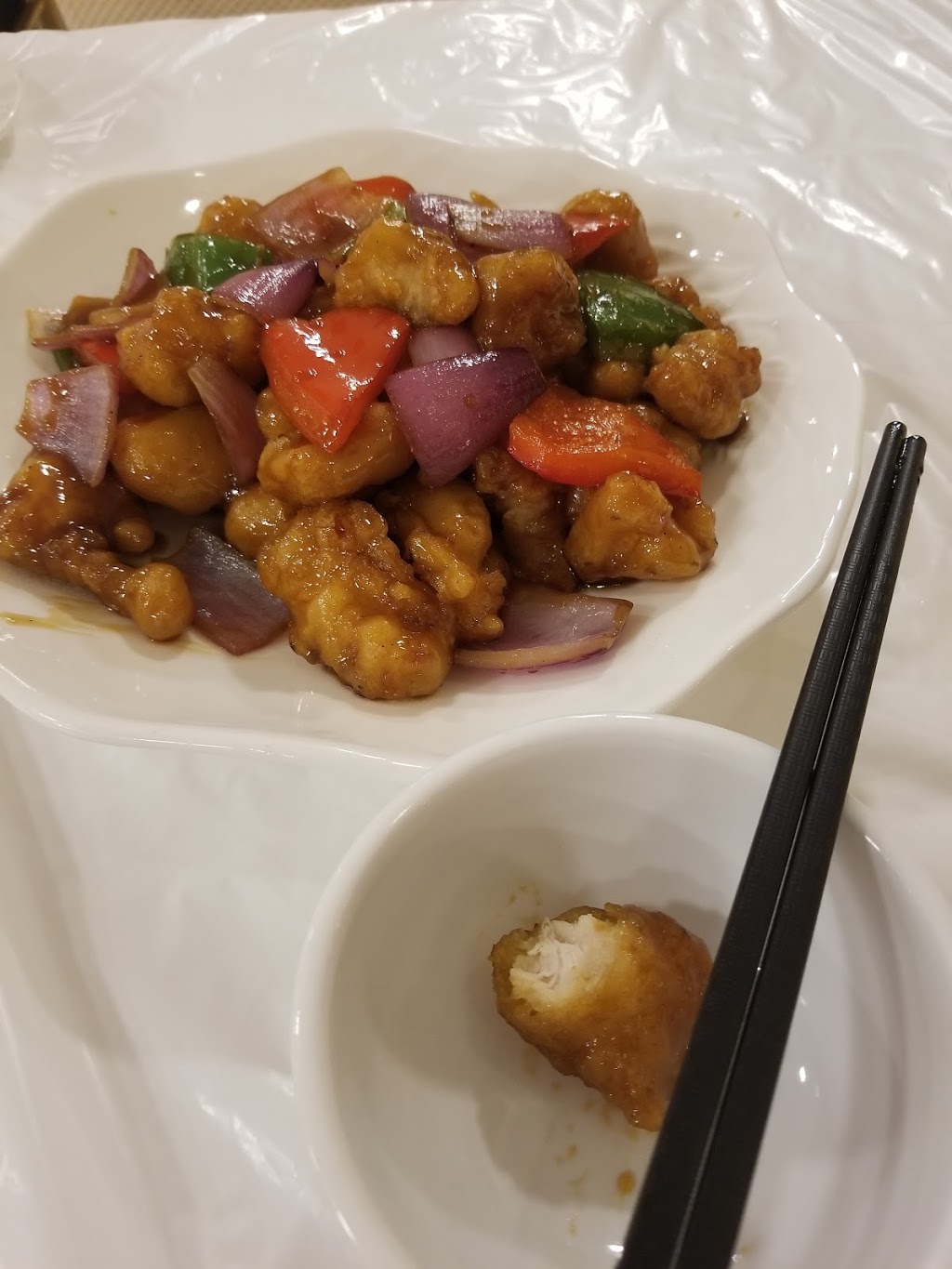 Chili Chili Restaurant | 706A Somerset St W, Ottawa, ON K1R 6P6, Canada | Phone: (613) 421-6789
