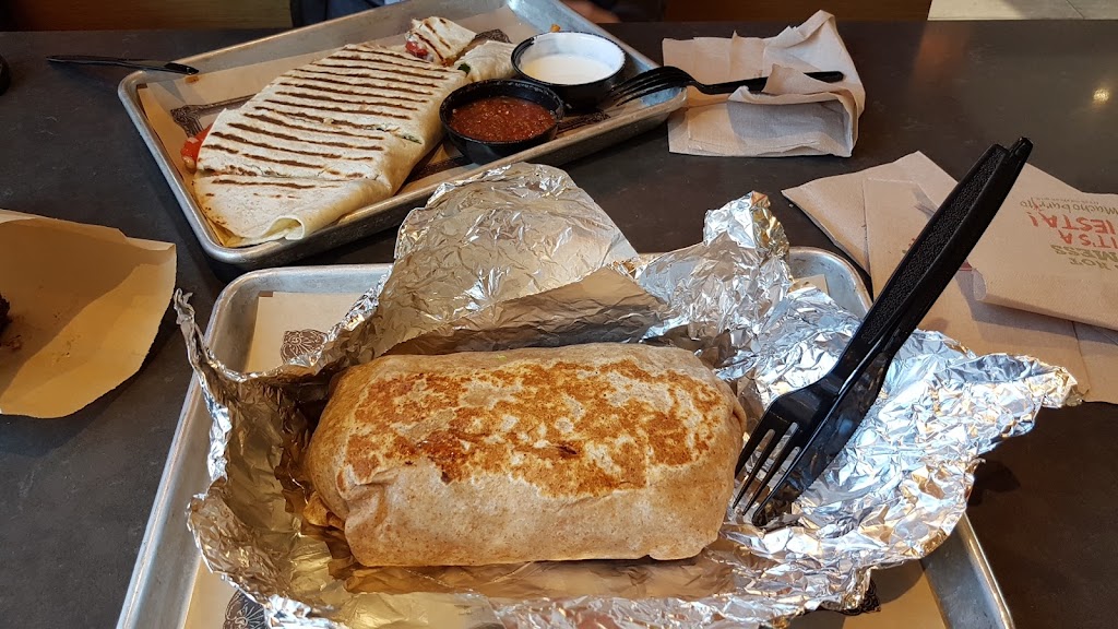Mucho Burrito Fresh Mexican Grill | 160 Earl Grey Dr, Kanata, ON K2T 1B6, Canada | Phone: (613) 595-0007