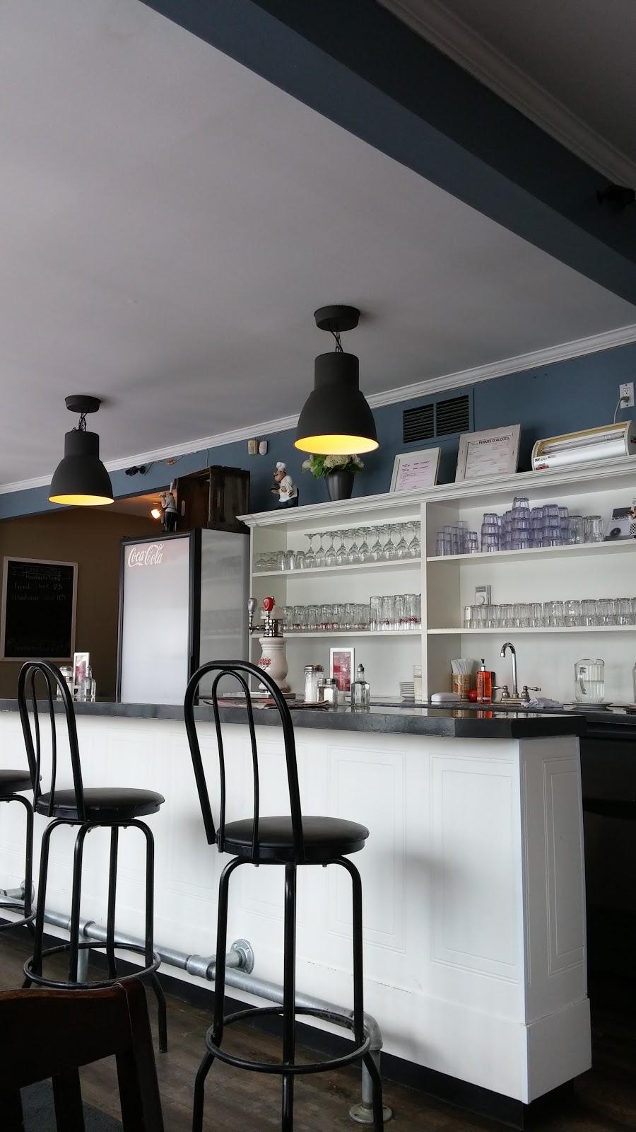 Restaurant Maurice | 155 Rue Tyler, Ayers Cliff, QC J0B 1C0, Canada | Phone: (819) 838-4855