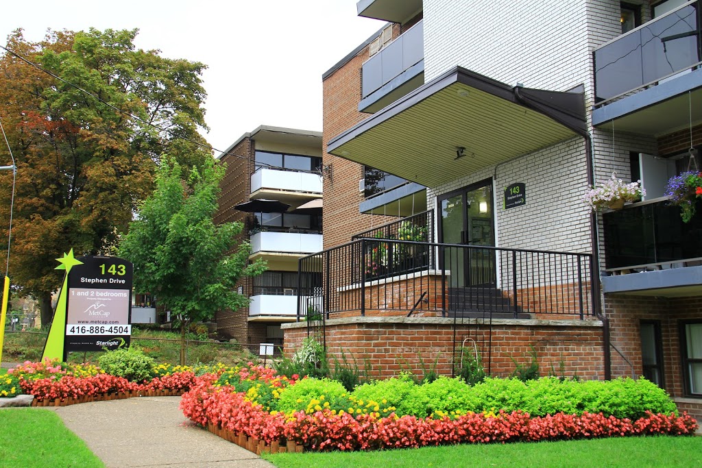 143 Stephen Drive Apartments | 143 Stephen Dr, Etobicoke, ON M8Y 3N5, Canada | Phone: (416) 524-3508