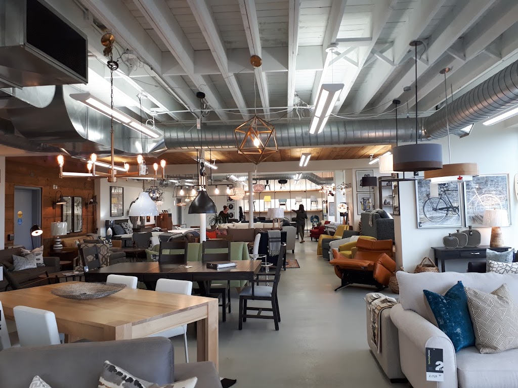Twohey Home | 129 Aylmer St N, Peterborough, ON K9J 3J7, Canada | Phone: (705) 748-9551