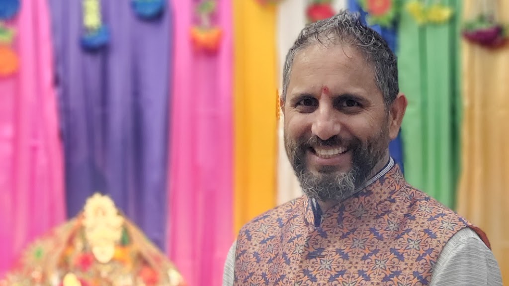 Pandit Tarun Devgan | Rutherford Rd N, Brampton, ON L6V 2X9, Canada | Phone: (416) 838-7731