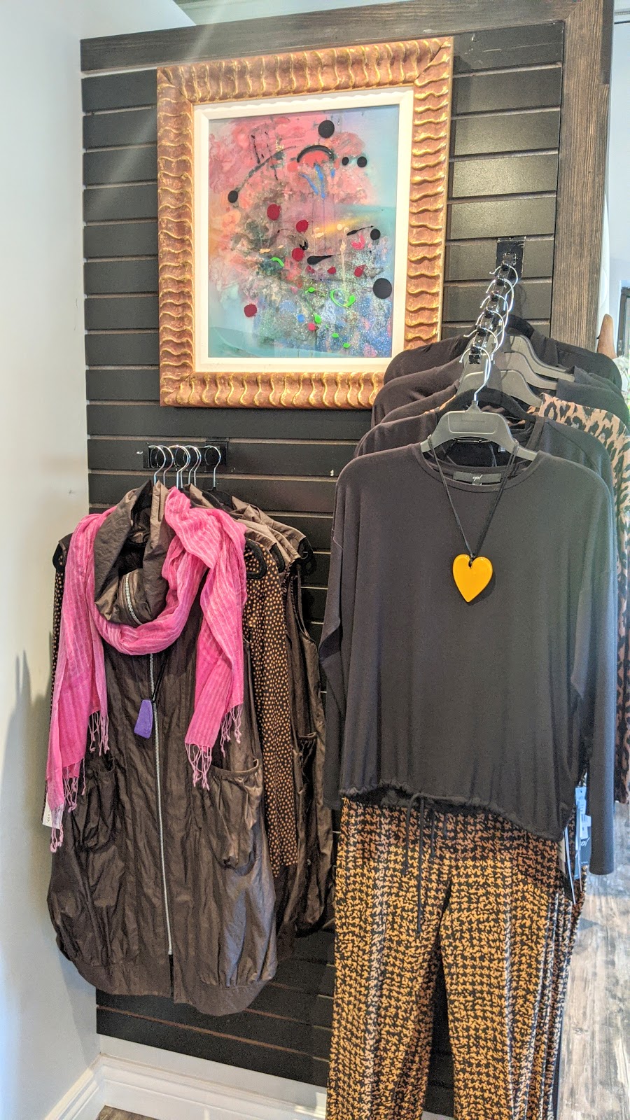 Lousje & Bean Boutique | 280 Welland Ave, St. Catharines, ON L2R 2P9, Canada | Phone: (289) 230-8815