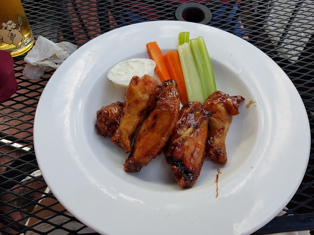 Rib Crib And Smokehouse | 106 Lakeport Rd, St. Catharines, ON L2N 4R1, Canada | Phone: (905) 934-1231