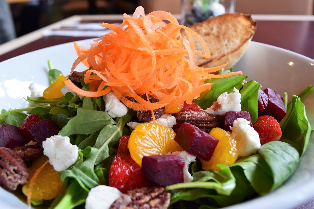 Rogues Bar & Grill | 3251 Plateau Blvd, Coquitlam, BC V3E 3B8, Canada | Phone: (604) 945-4007
