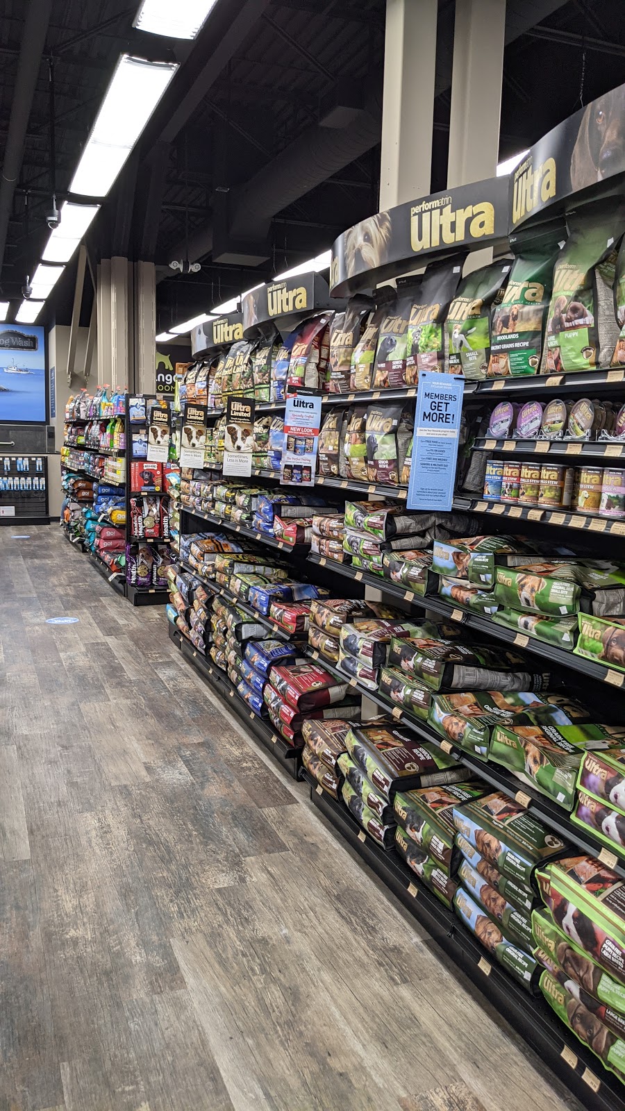 Pet Valu | 16 Dentith Rd Unit 4, Spryfield, NS B3R 2H9, Canada | Phone: (902) 405-5050