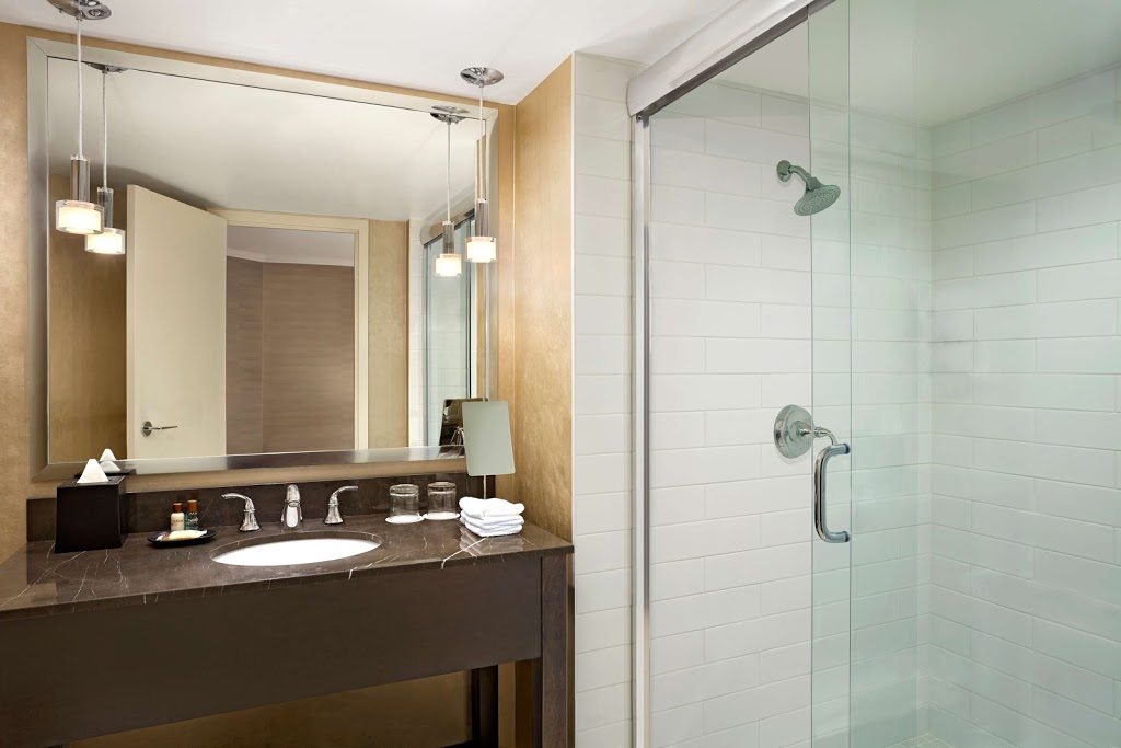 Sheraton Cavalier Calgary Hotel | 2620 32 Ave NE, Calgary, AB T1Y 6B8, Canada | Phone: (403) 291-0107