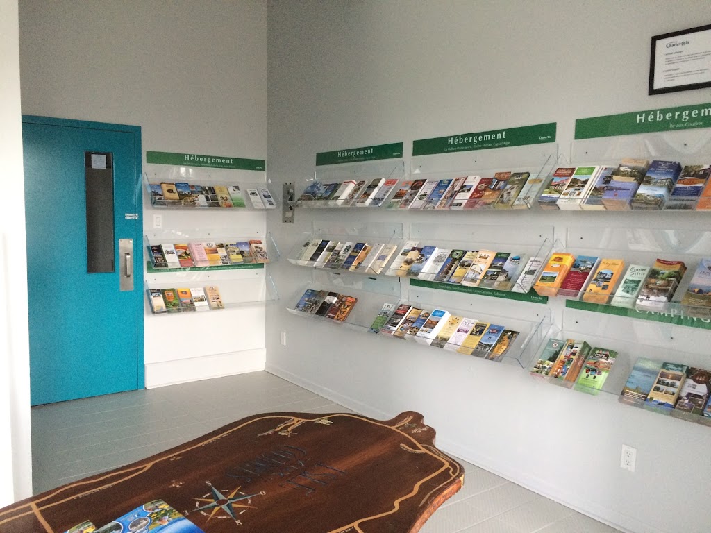Bureau daccueil touristique de lIsle-aux-Coudres | 1024 Chemin des Coudriers, LIsle-aux-Coudres, QC G0A 1X0, Canada | Phone: (418) 665-4454
